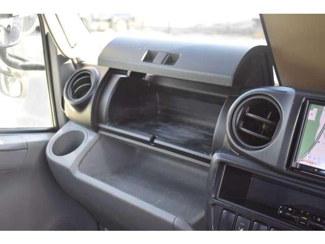 TOYOTA DYNA 2018 Image 31