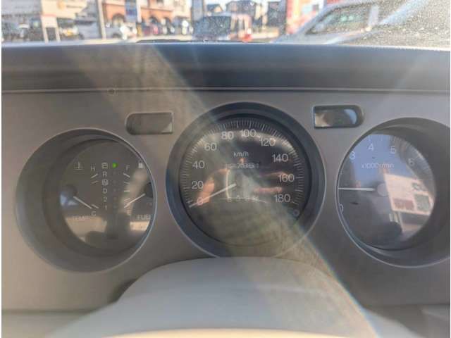 NISSAN RASHEEN 1998 Image 31