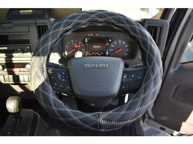 ISUZU ELF 2023 Image 31