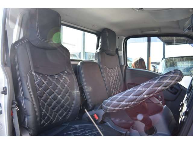 ISUZU ELF 2023 Image 31