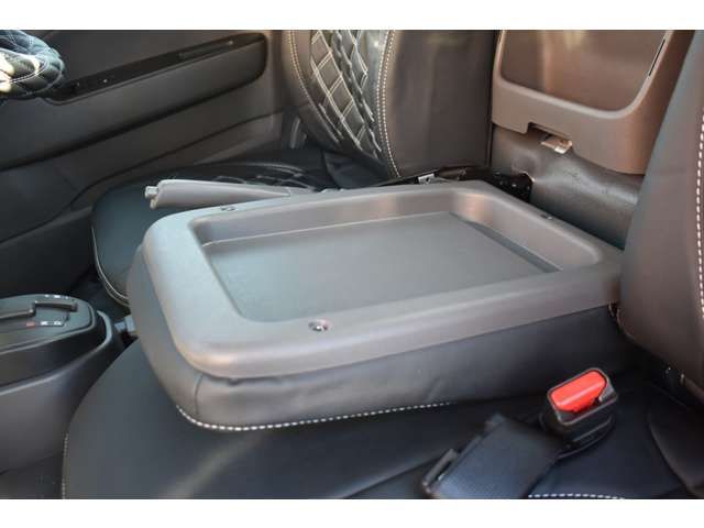 ISUZU ELF 2023 Image 31