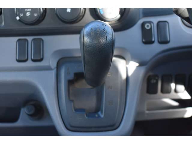 MITSUBISHI CANTER 2013 Image 31