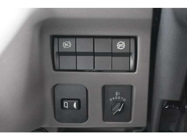 MITSUBISHI CANTER 2025 Image 31