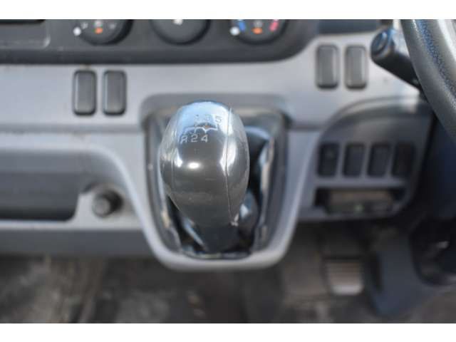 MITSUBISHI CANTER 2013 Image 31