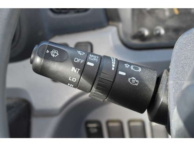 MITSUBISHI CANTER 2013 Image 31