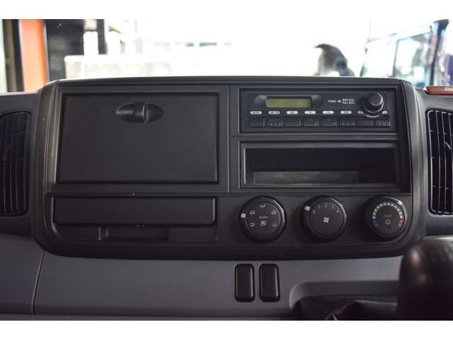 MITSUBISHI CANTER 2013 Image 31