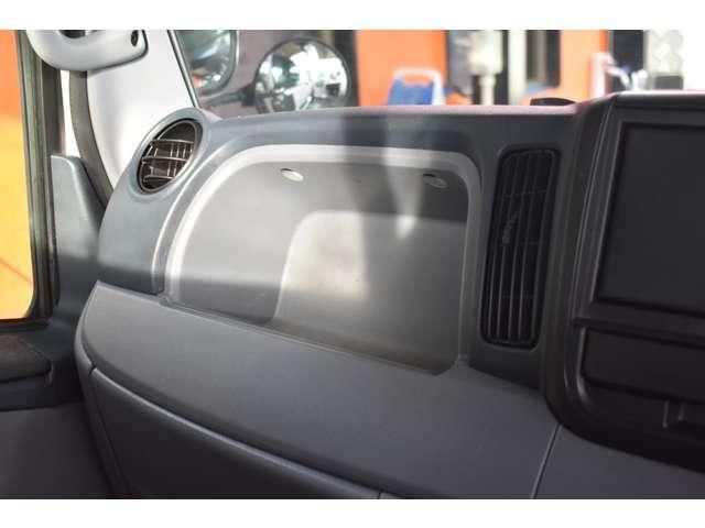 MITSUBISHI CANTER 2013 Image 31