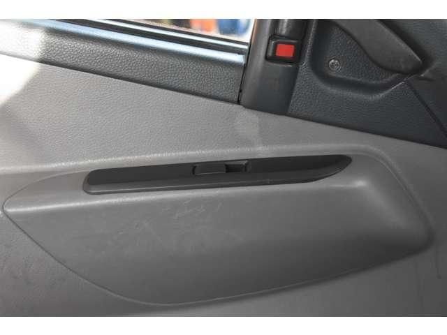 MITSUBISHI CANTER 2013 Image 31