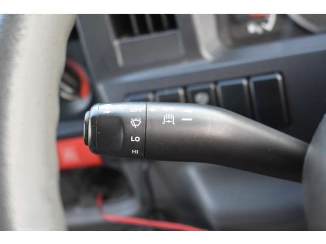 ISUZU ELF 2008 Image 31