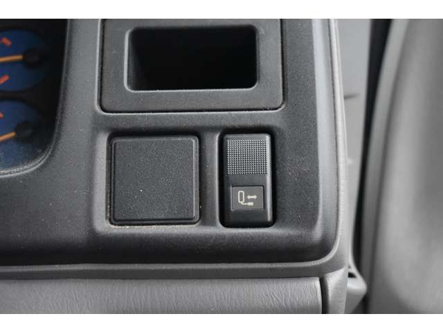 MAZDA TITAN DUSH 2006 Image 31