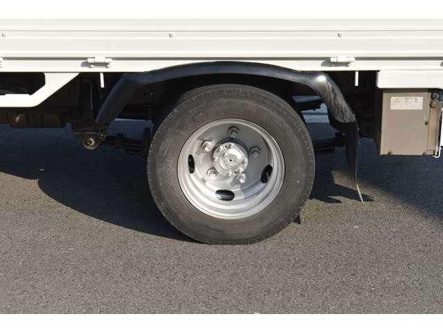 HINO DUTRO 2005 Image 31