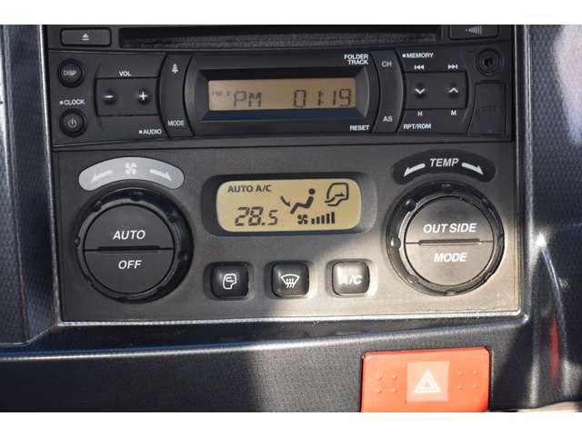 ISUZU ELF 2018 Image 31