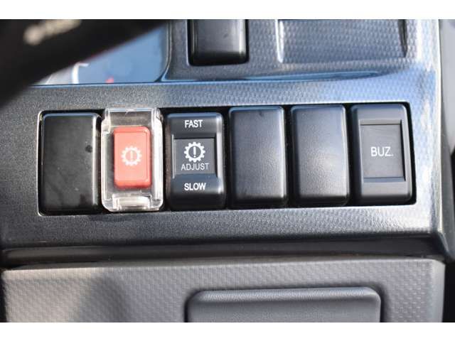 ISUZU ELF 2018 Image 31