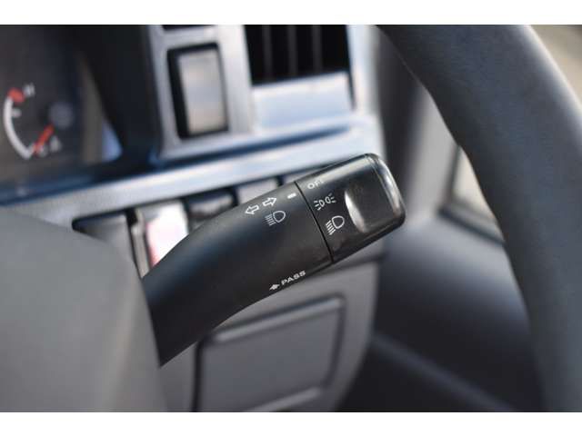 ISUZU ELF 2018 Image 31