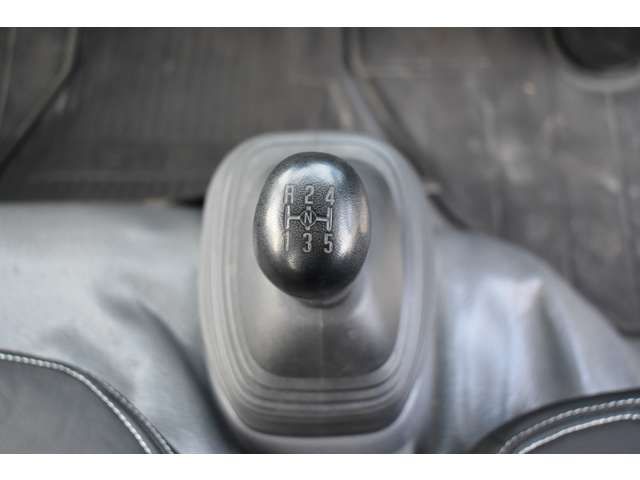 ISUZU ELF 2014 Image 31