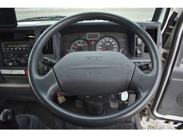 ISUZU ELF 2014 Image 31