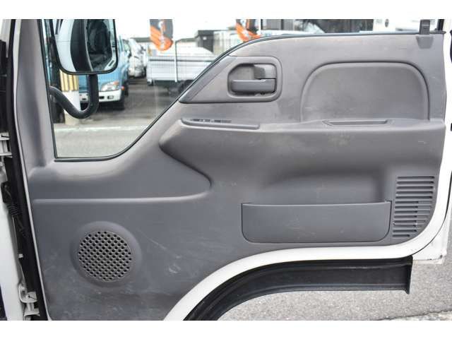 ISUZU ELF 2014 Image 31