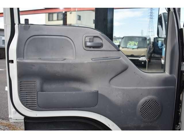 ISUZU ELF 2014 Image 31