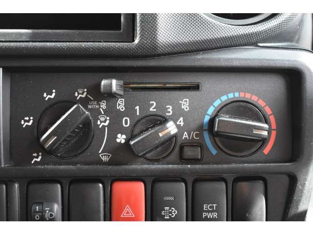 TOYOTA DYNA 2020 Image 31