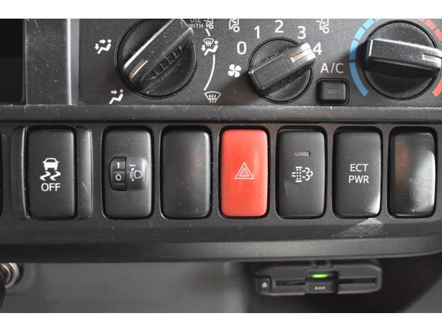 TOYOTA DYNA 2020 Image 31