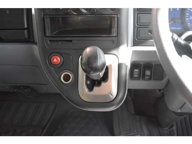 MITSUBISHI CANTER 2008 Image 31