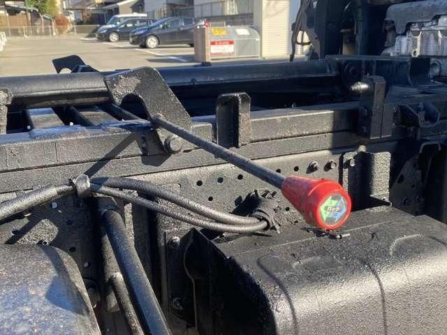 ISUZU ELF 2012 Image 31