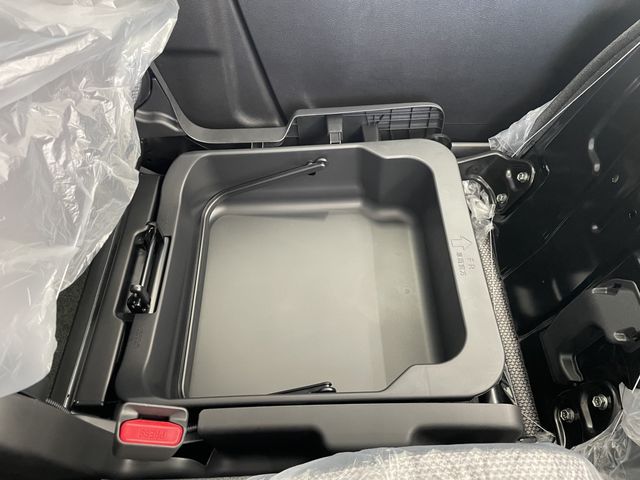 SUZUKI WAGON R SMILE 2025 Image 31