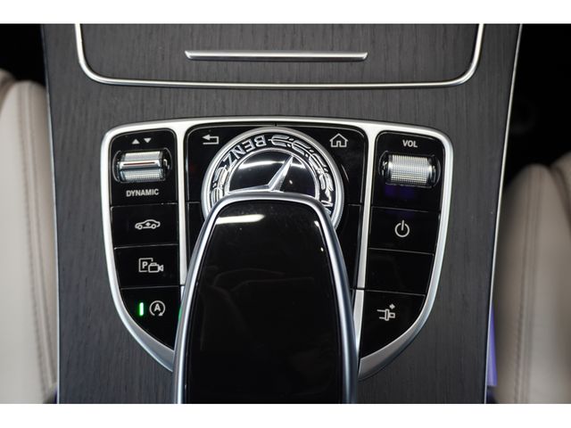 MERCEDES BENZ C CLAS 2019 Image 31