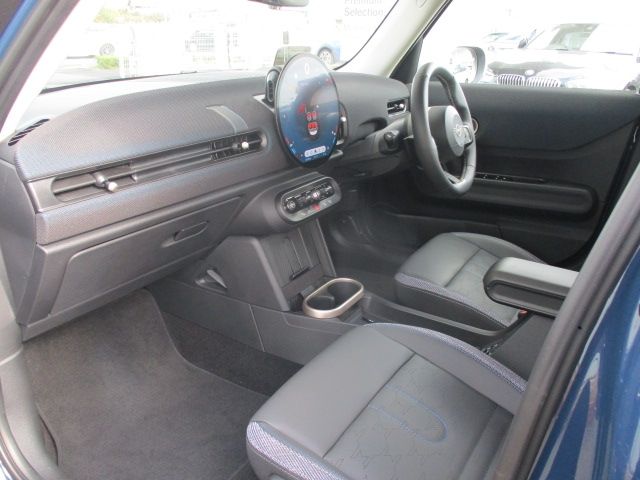 BMW MINI COOPER 5DOOR 2025 Image 31