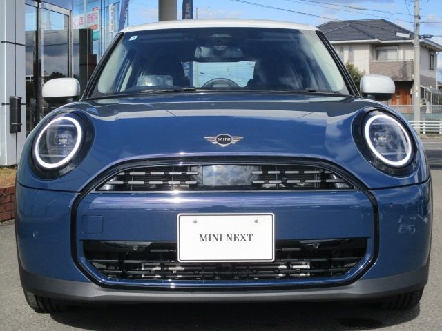 BMW MINI COOPER 5DOOR 2025 Image 31