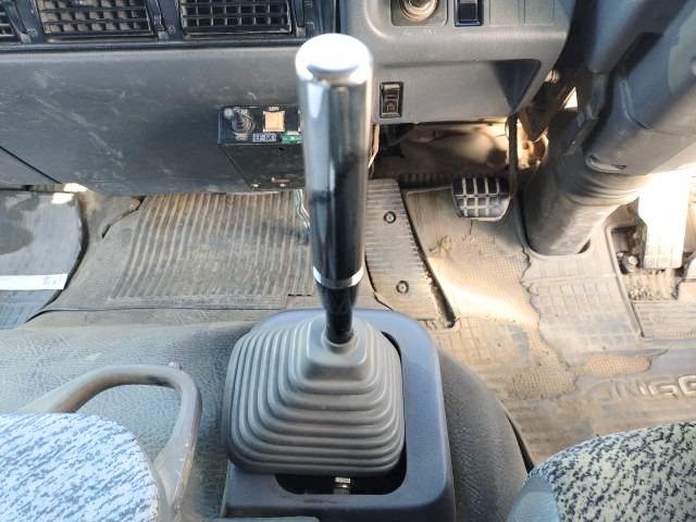 HINO RANGER 1995 Image 31