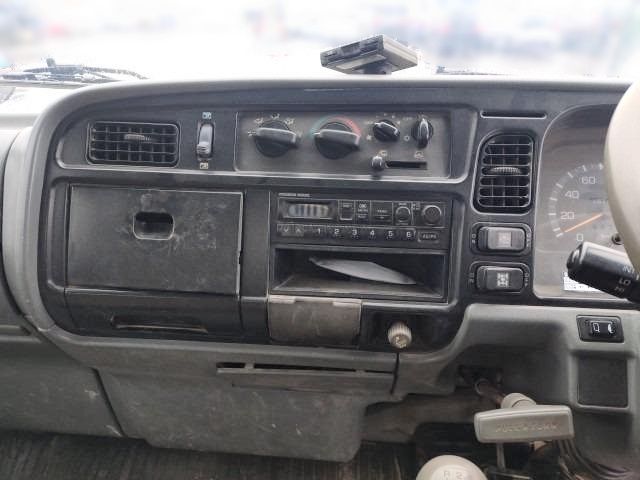 MITSUBISHI CANTER 1998 Image 31