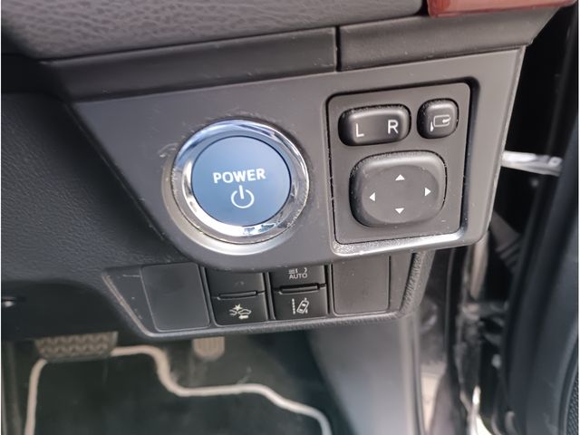 TOYOTA COROLLA FIELDER HYBR 2015 Image 31