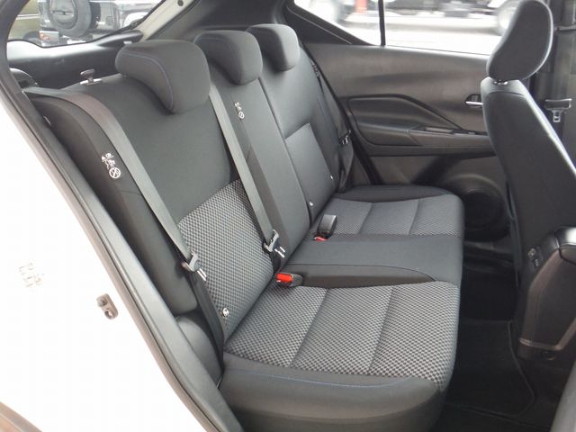 NISSAN KICKS 2023 Image 31