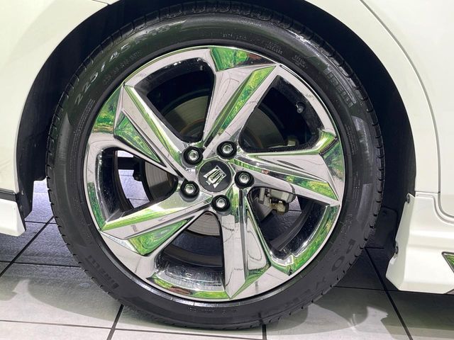 TOYOTA CROWN SEDAN HYBRID 2018 Image 31