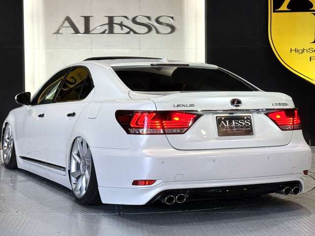 TOYOTA LEXUS LS460 2012 Image 31