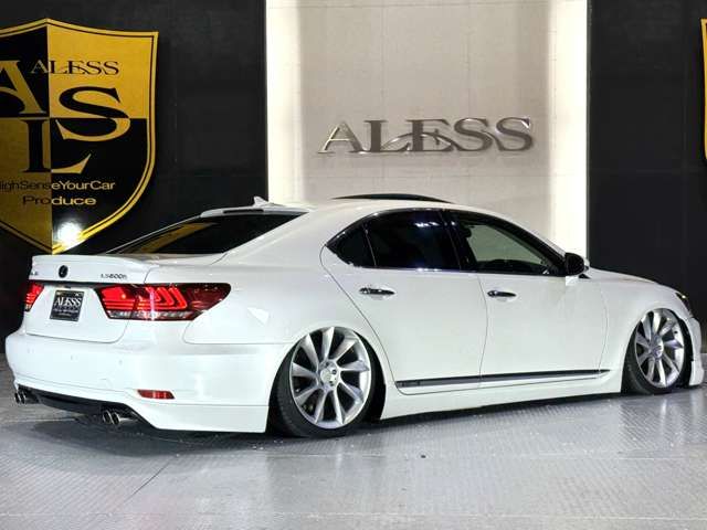 TOYOTA LEXUS LS460 2012 Image 31