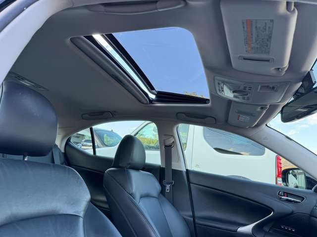 TOYOTA LEXUS IS250 2006 Image 31