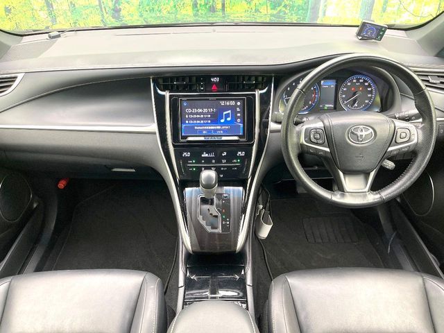 TOYOTA HARRIER 2WD 2018 Image 31