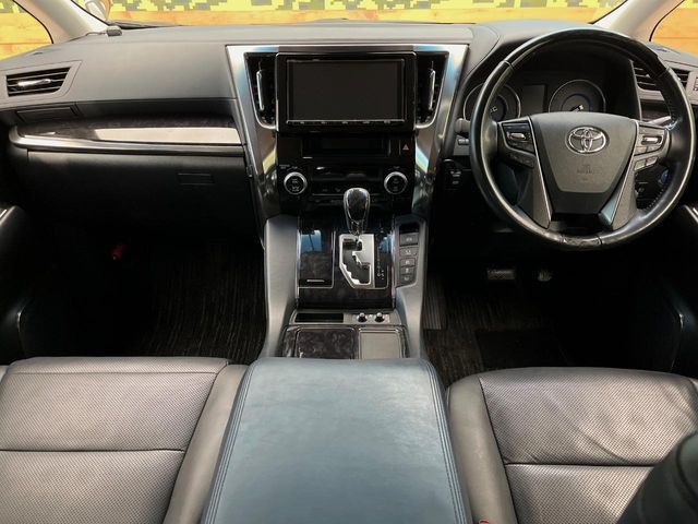 TOYOTA ALPHARD HYBRID 4WD 2018 Image 31