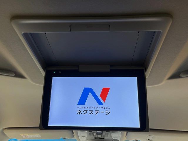 TOYOTA ALPHARD HYBRID 4WD 2018 Image 31