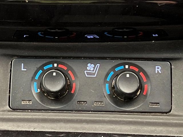 TOYOTA ALPHARD HYBRID 4WD 2018 Image 31