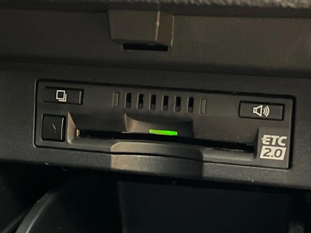 TOYOTA ALPHARD HYBRID 4WD 2018 Image 31