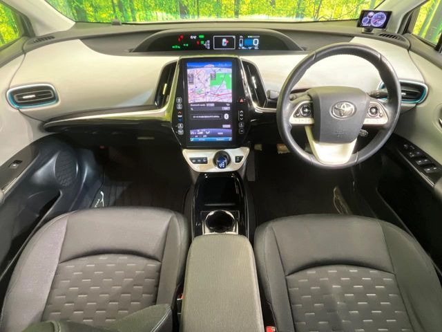 TOYOTA PRIUS PHV 2017 Image 31