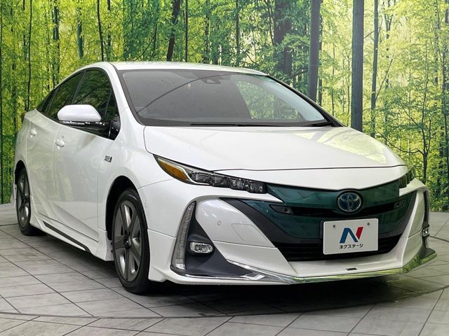 TOYOTA PRIUS PHV 2017 Image 31