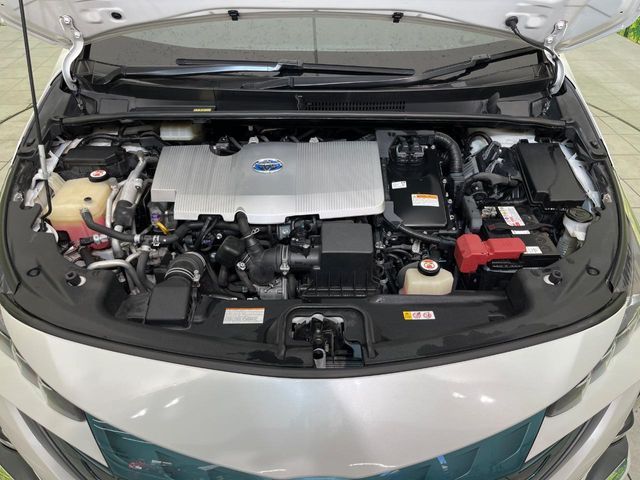 TOYOTA PRIUS PHV 2017 Image 31