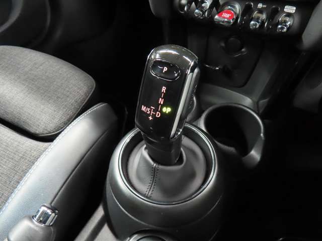 BMW MINI ONE 5DOOR 2021 Image 31