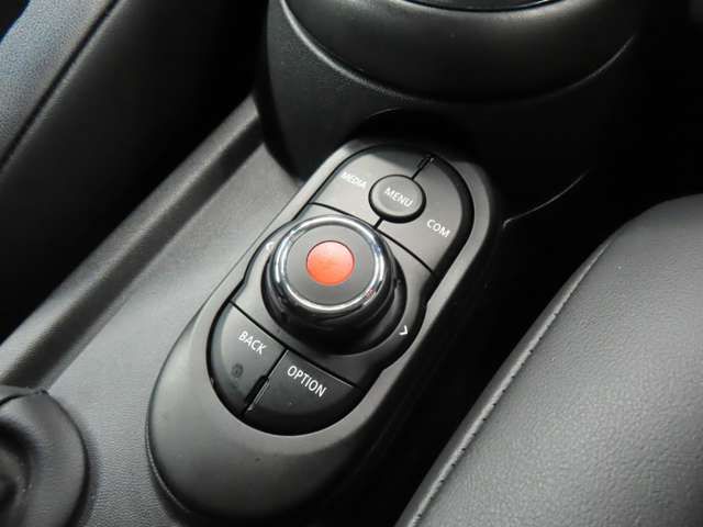 BMW MINI ONE 5DOOR 2021 Image 31