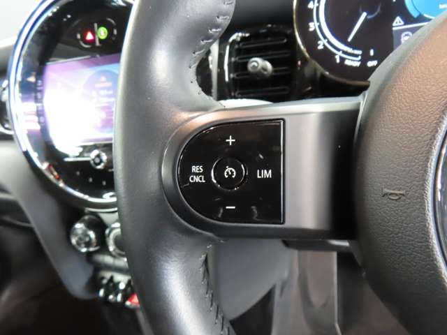 BMW MINI ONE 5DOOR 2021 Image 31