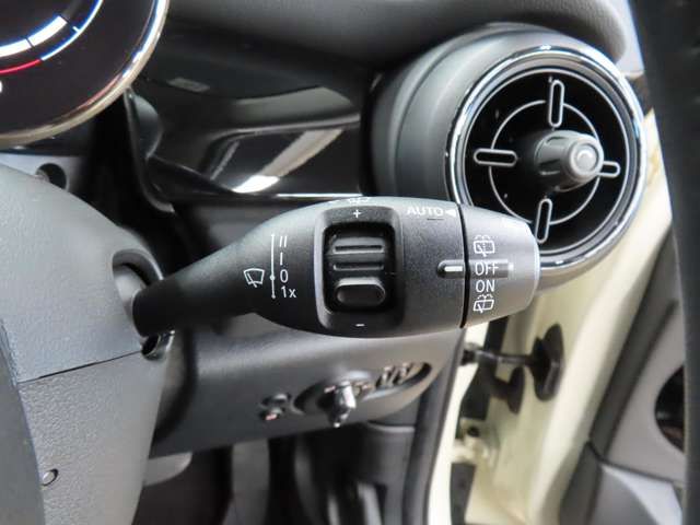 BMW MINI ONE 5DOOR 2021 Image 31